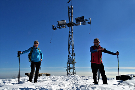 Alla piccola croce di cima Podona (1228 m) e alla grande croce dell’anticima (1183 m) da Salmezza l’8 marzo 2018 -  FOTOGALLERY